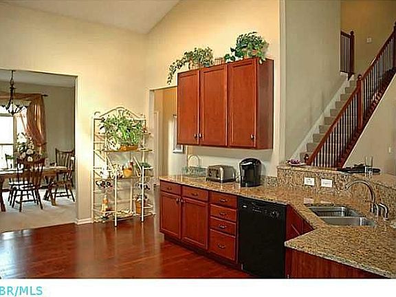 5th image of 3389 Winding Woods Dr