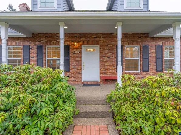 255 Tillicum Dr, Silverton, OR 97381