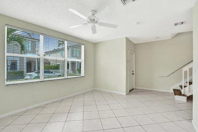 10581 NW 57th Ct — Photo 13