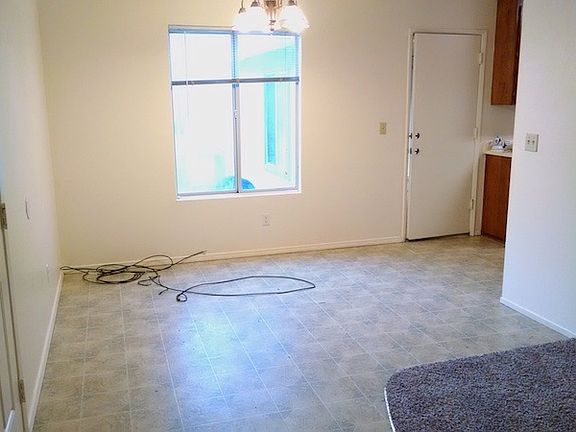 5th image of 3590 El Portal Dr APT 6