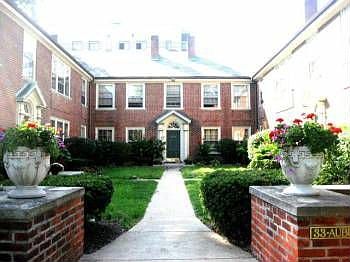 1st image of 33 Auburn Ave
