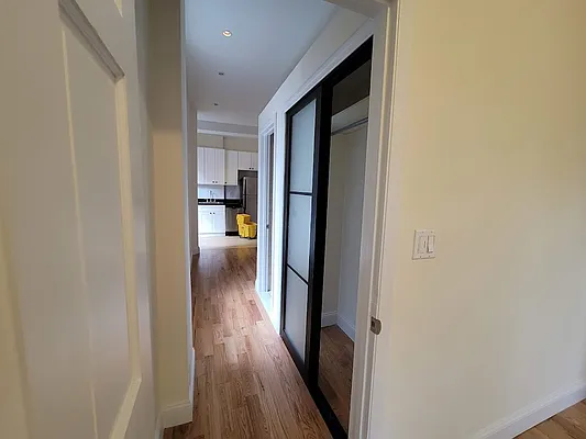 Rented by Gold & Appel Realty Corp | media 3