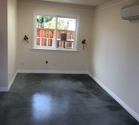 4th image of 1189 Glenn Ave #B
