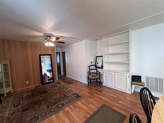 2nd image of 3804 Poker Flats Rd