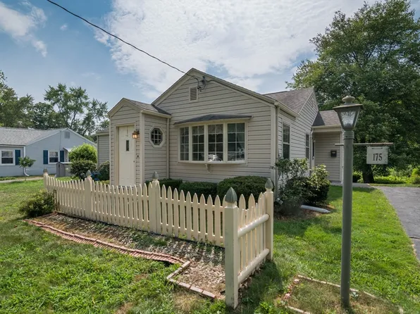 175 Robinson Rd, West Springfield, MA 01089