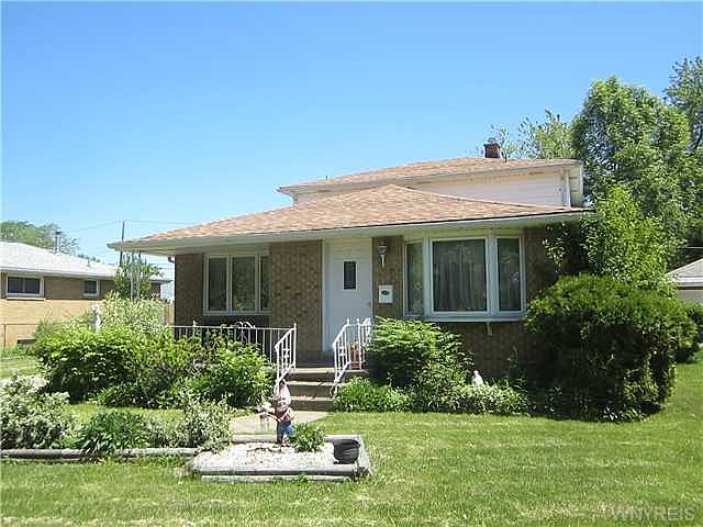1st image of 289 Rogers Ave
