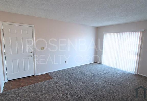 2nd image of 1000 N Pueblo Dr