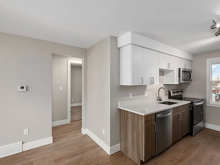 1131 Lyon St NE #2 — Photo 3