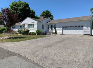 4 Max Ave, Methuen, MA 01844