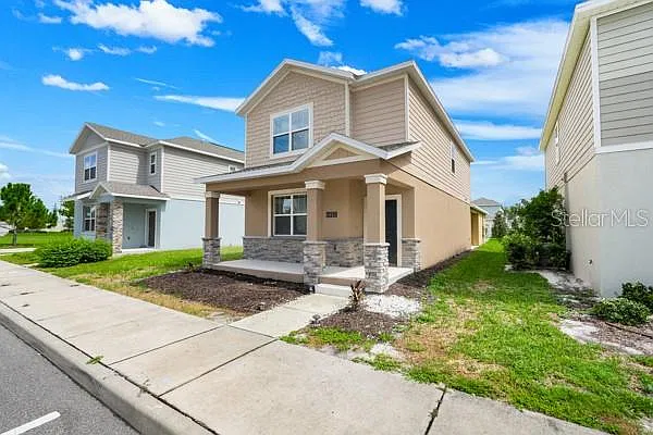 3 bed, 2.5 bath, 1982 sqft, $2,275 — Photo 2
