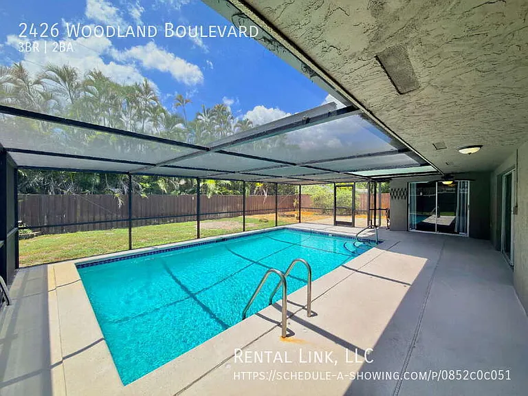 2426 Woodland Blvd — Photo 46