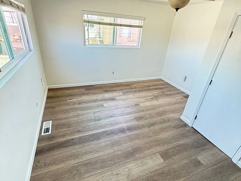 4588 34th St — Photo 10