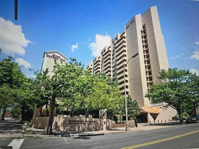 1301 N Courthouse Rd #1016