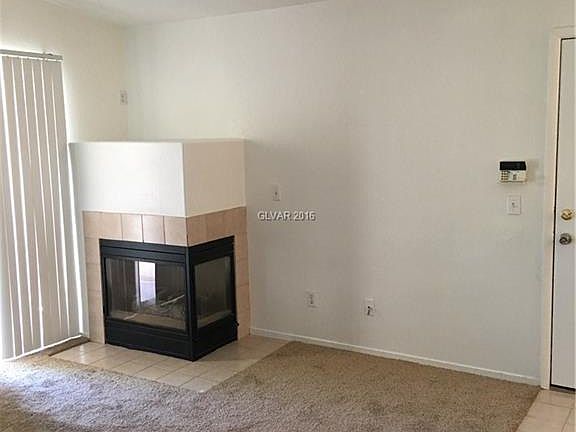 3rd image of 2110 N Los Feliz St #2036