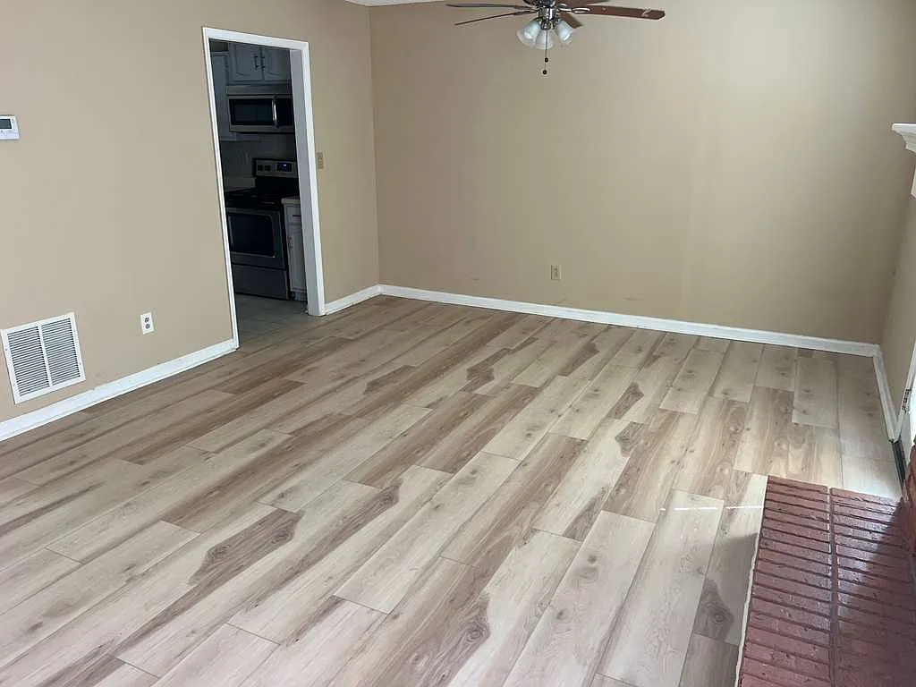 2 bed, 2.5 bath, 1280 sqft, $1,395 — Photo 4