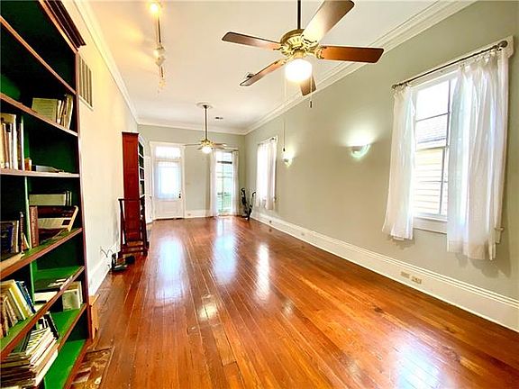 4th image of 1128 N Dupre St