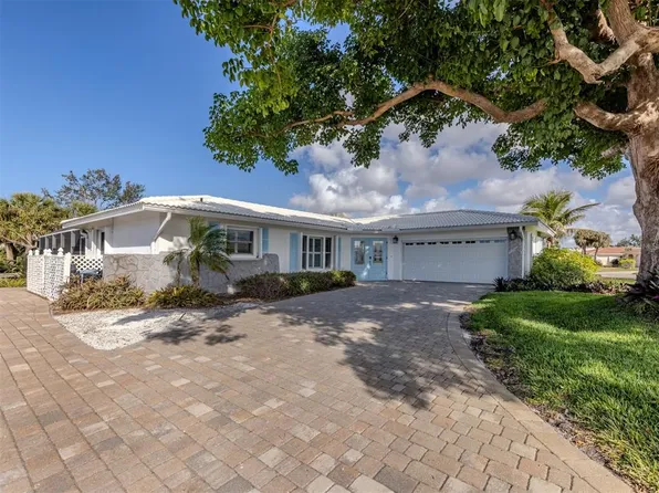 17 Brentwood Ln, Englewood, FL 34223