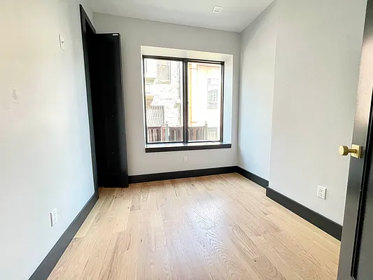 Rented by Reside New York | media 5