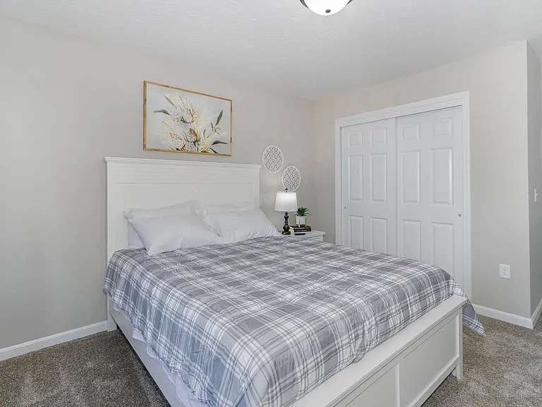 8 E Persimmon Dr — Photo 21