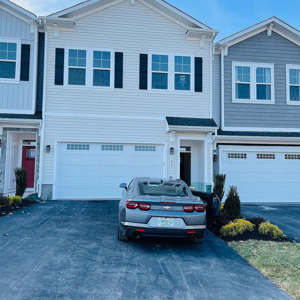 3 bed, 2.5 bath, 2152 sqft, $2,595 — Photo 1