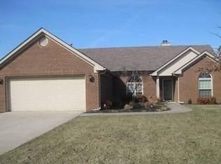 846 Eagle Crest Dr, Versailles, KY 40383