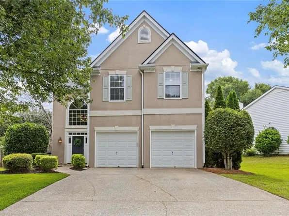 2034 Crestview Way, Woodstock, GA 30188