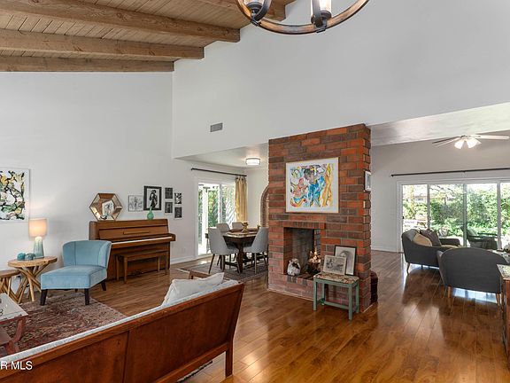 5th image of 2124 Glenhollow St
