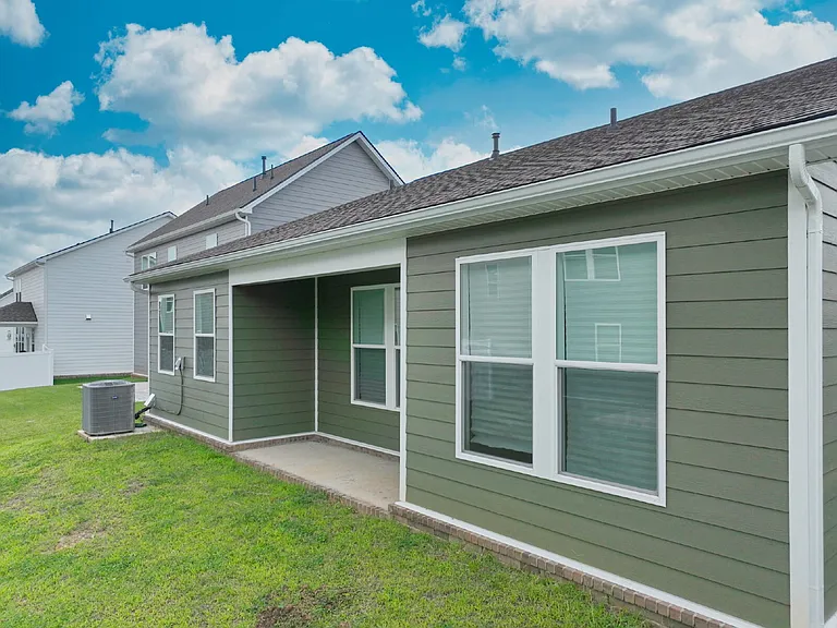 7187 Sutton Dr — Photo 47