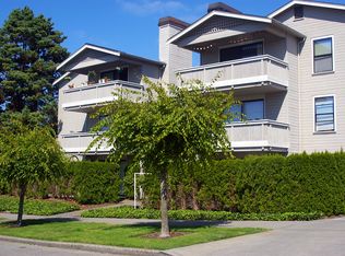 3024 59th Ave SW, Seattle, WA 98116