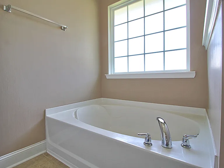 720 Highgrove Ct — Photo 19