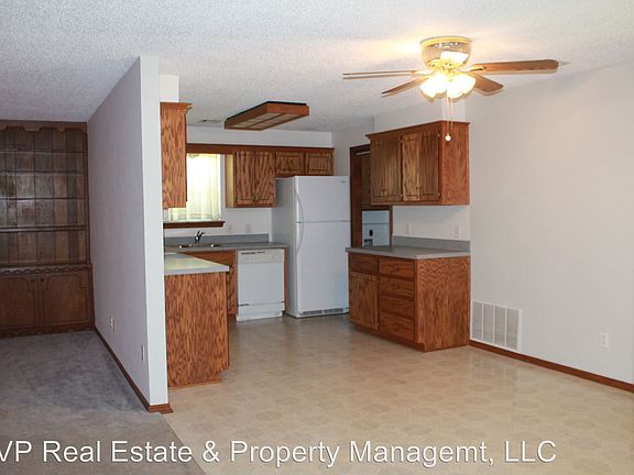 5th image of 3800 Greenway Ter