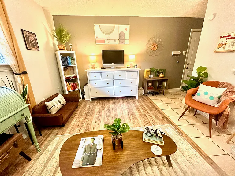 1217 Welch St #2 — Photo 11