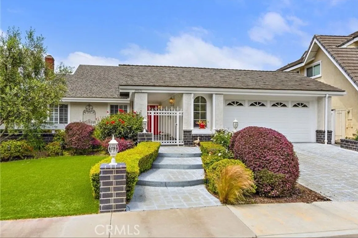 28651 Placida Ave — Photo 1