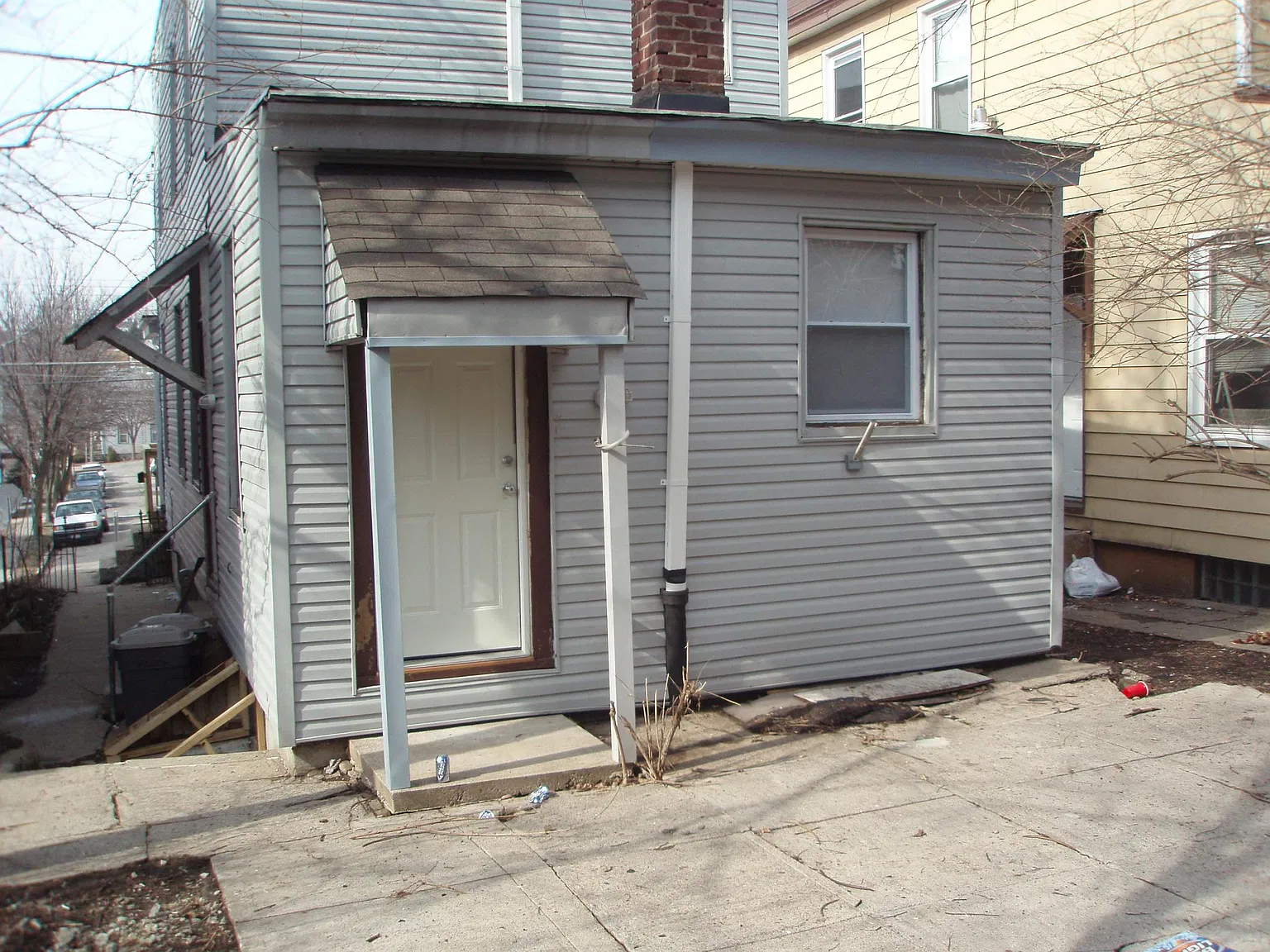 4 bed, 1500 sqft, $2,060 — Photo 2