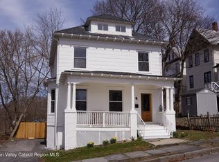 15 Summit Ave, Catskill, NY 12414