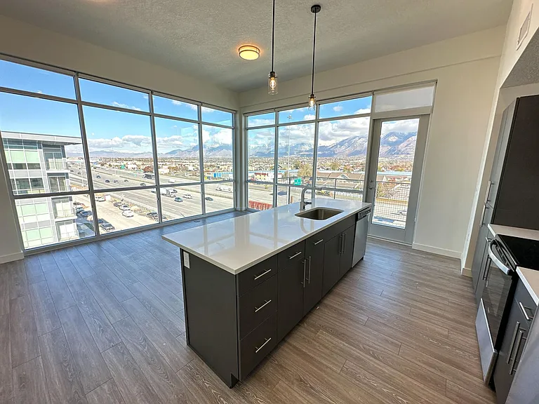 Canyon Vista — Photo 3