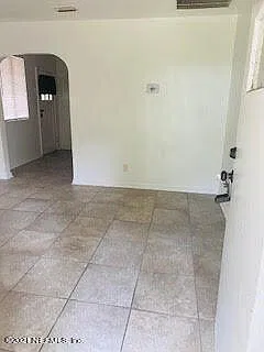 1 bed, 1.0 bath, 1036 sqft, $1,000 — Photo 4