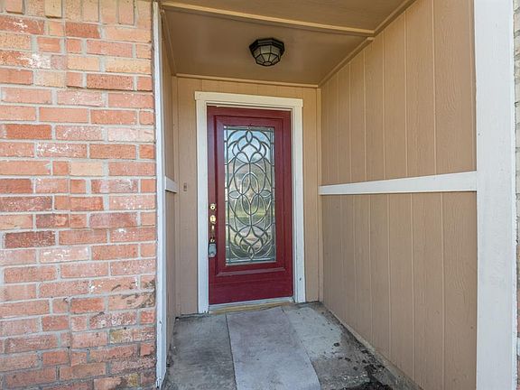 2nd image of 16623 Quail Park Dr