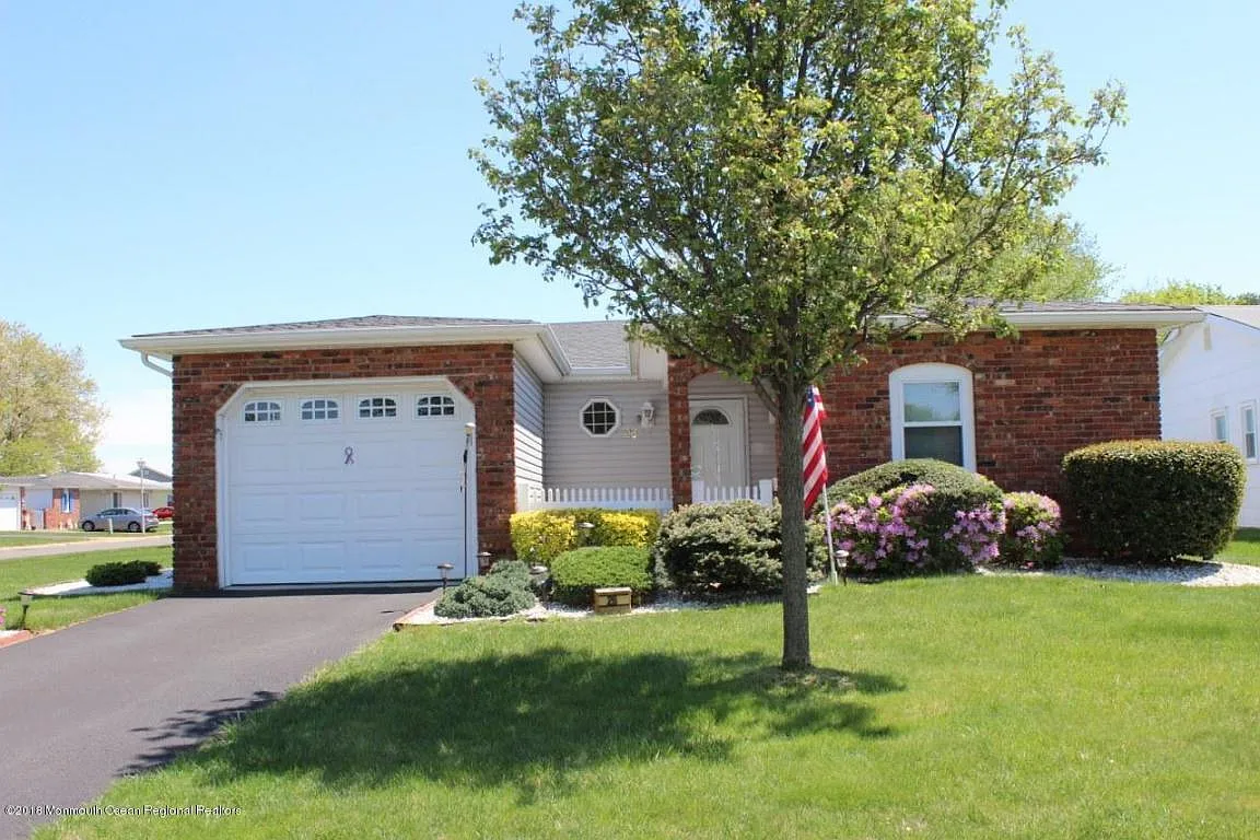 26 Darley Cir photo 1