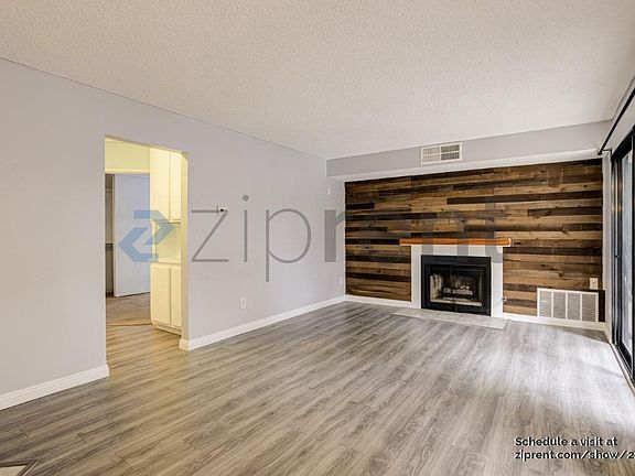5th image of 9710 Mesa Springs Way Unit 10