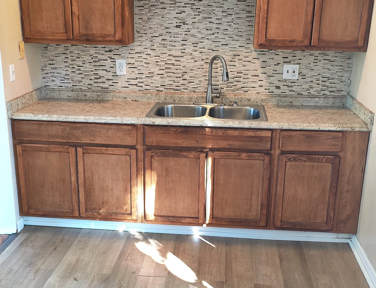 3 bed, 888 sqft, $1,950 — Photo 4
