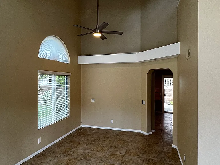 29581 Crown Crk — Photo 7