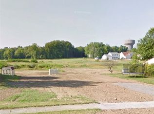 Indianola Rd, Youngstown, OH 44512