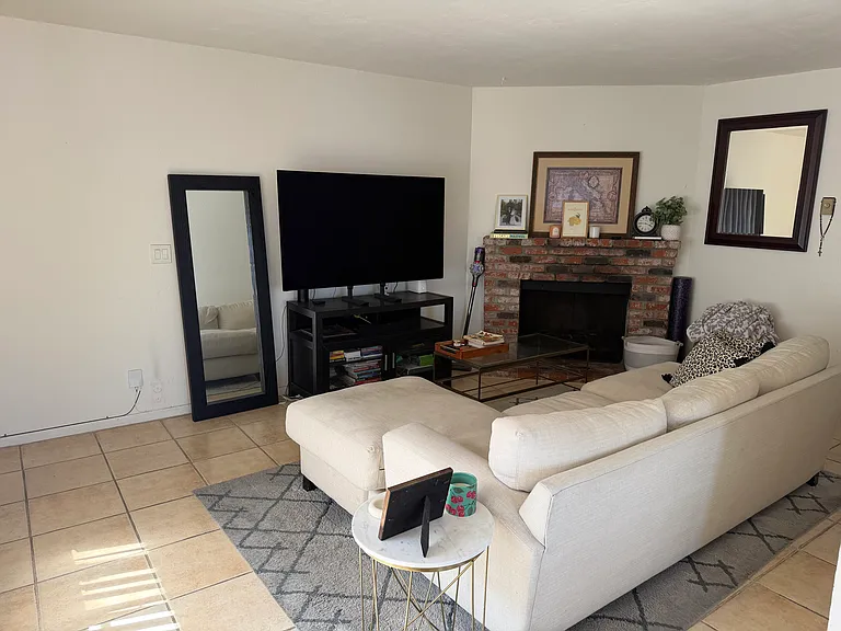 1639 Oliver Ave #C — Photo 6