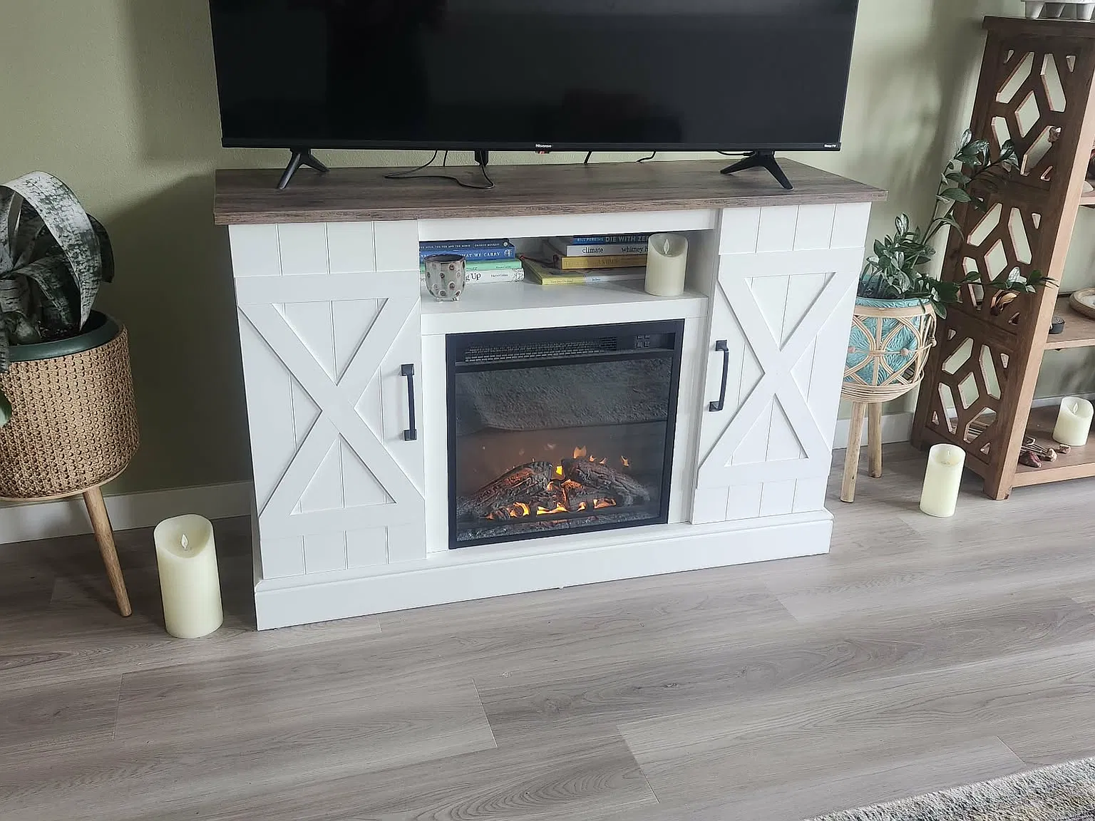 2 bed, 1294 sqft, $1,995 — Photo 2