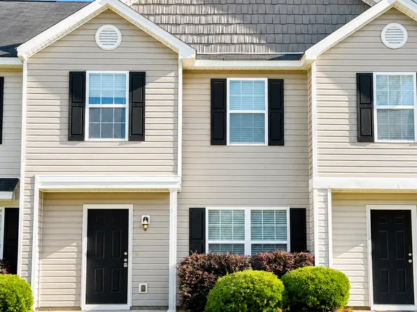 81 Bearing Cir, Port Wentworth, GA 31407