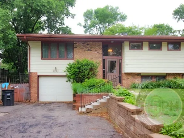 4244 N 93rd St, Omaha, NE 68134