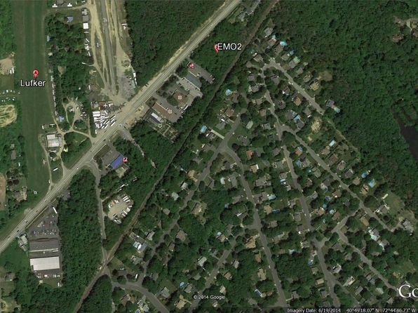 34-41 Montauk Highway, East Moriches, NY 11940