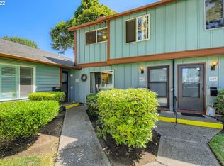 887 NE 90th Ave, Portland, OR 97220