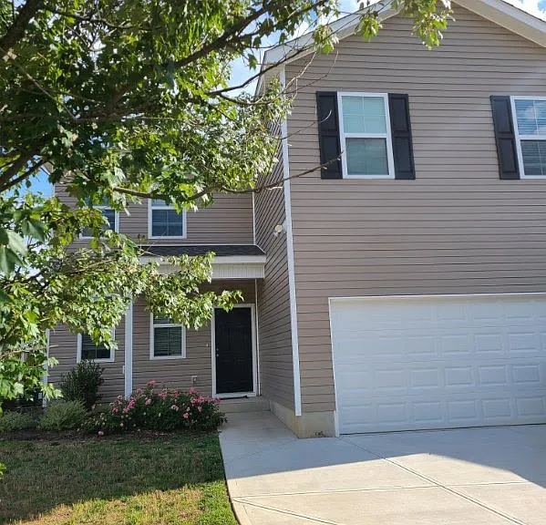 201 Tucker House Ln — Photo 3